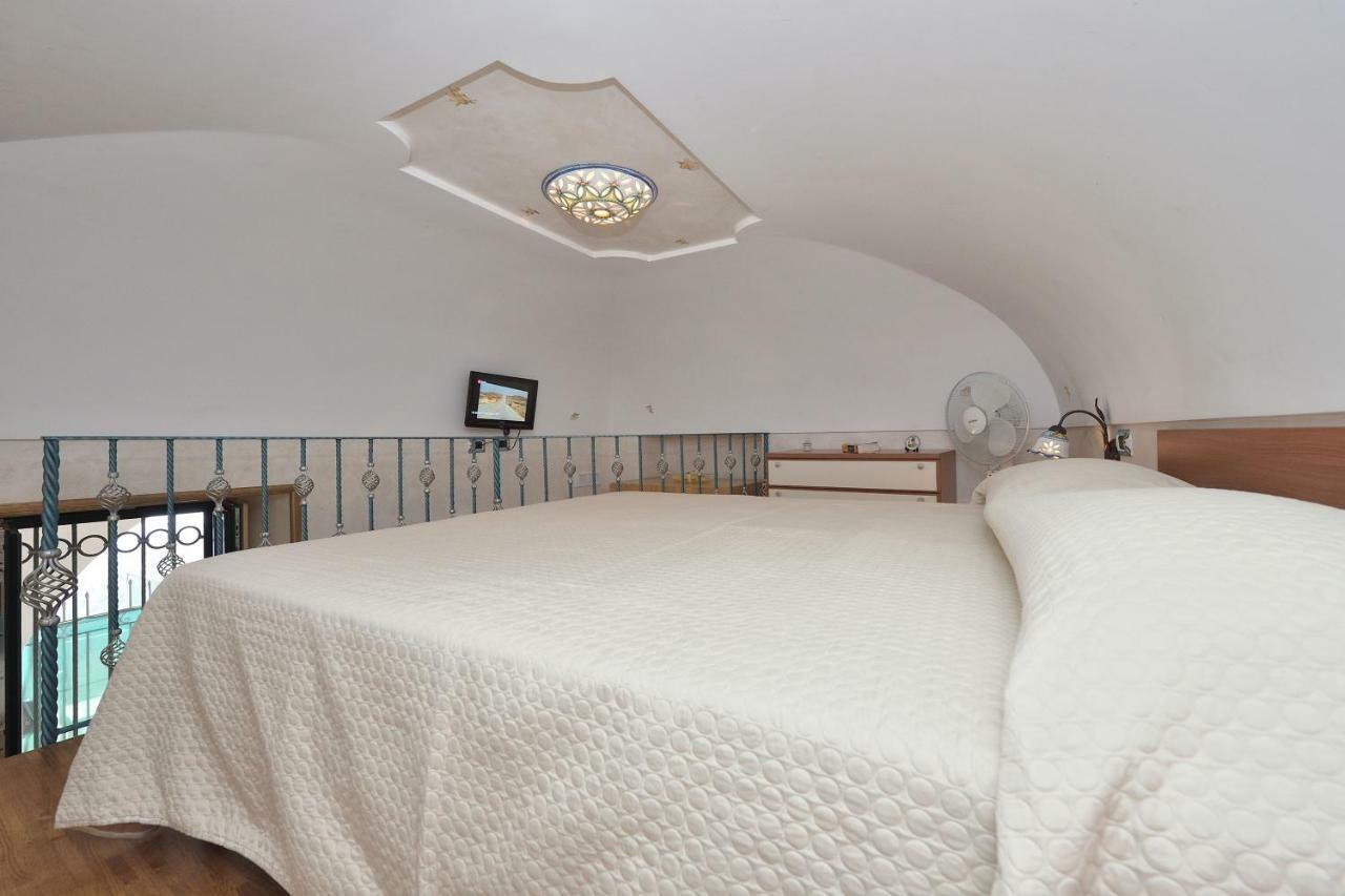 Pontone On The Sea Apartment Scala Extérieur photo