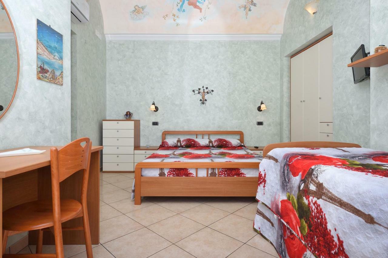 Pontone On The Sea Apartment Scala Extérieur photo