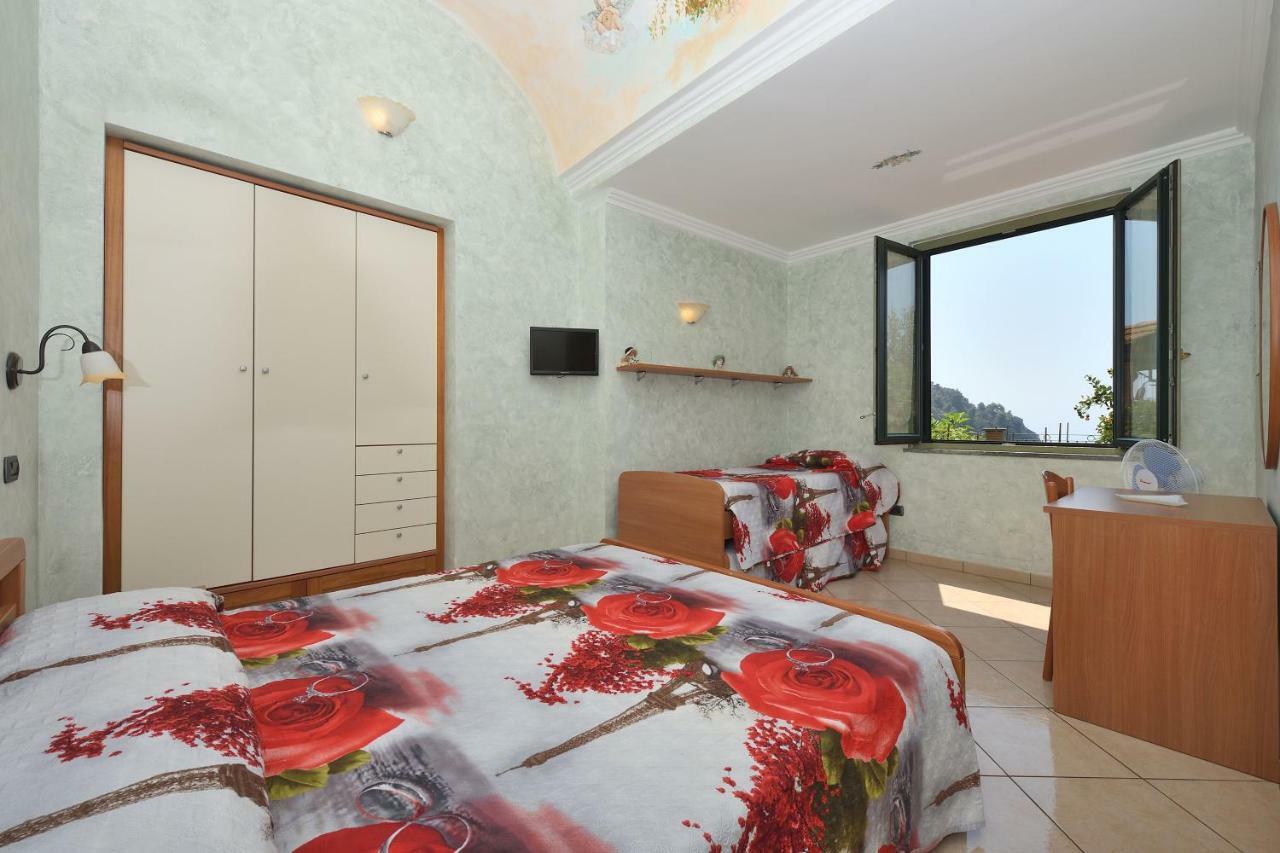 Pontone On The Sea Apartment Scala Extérieur photo