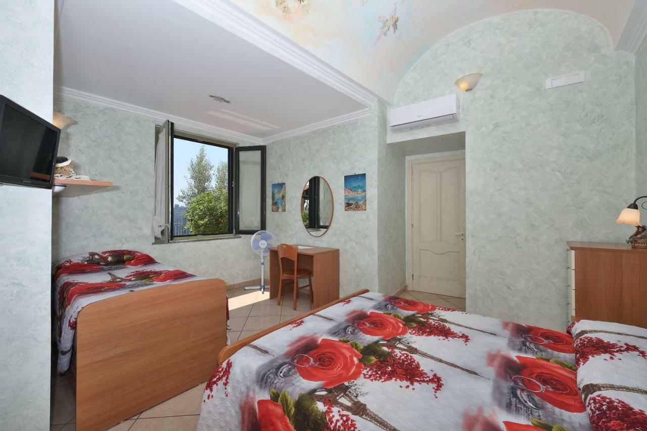 Pontone On The Sea Apartment Scala Extérieur photo