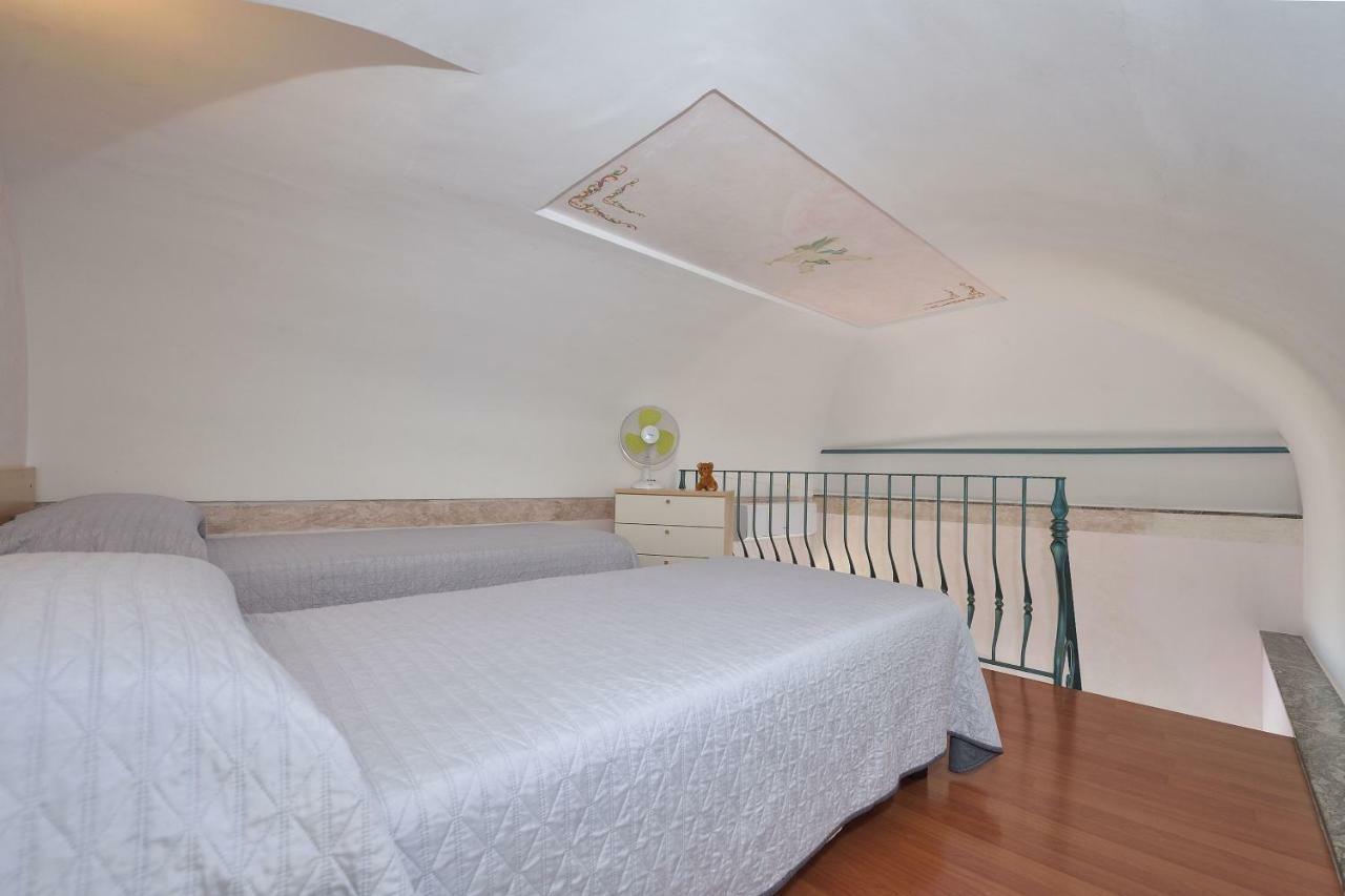 Pontone On The Sea Apartment Scala Extérieur photo